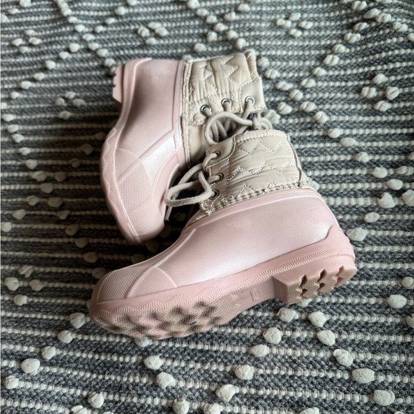 Girls boots size9 - Picture 6 of 8